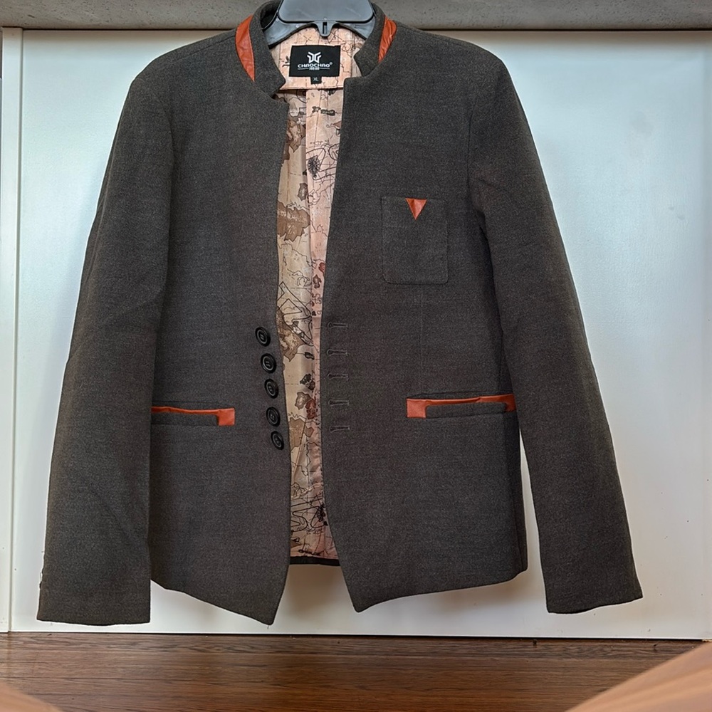 Unique women’s fitted suit jacket with world map interior